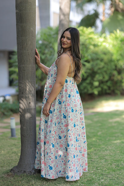 Travel Blog Beach Maxi Dress - White